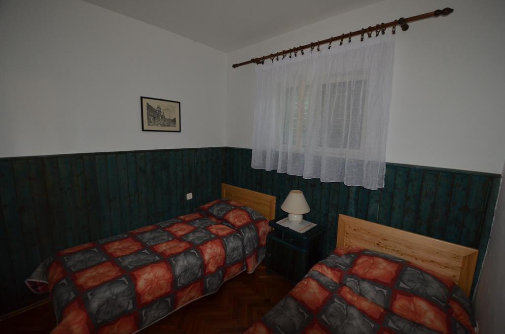 Apartments Villa Bartol Πούλα Δωμάτιο φωτογραφία